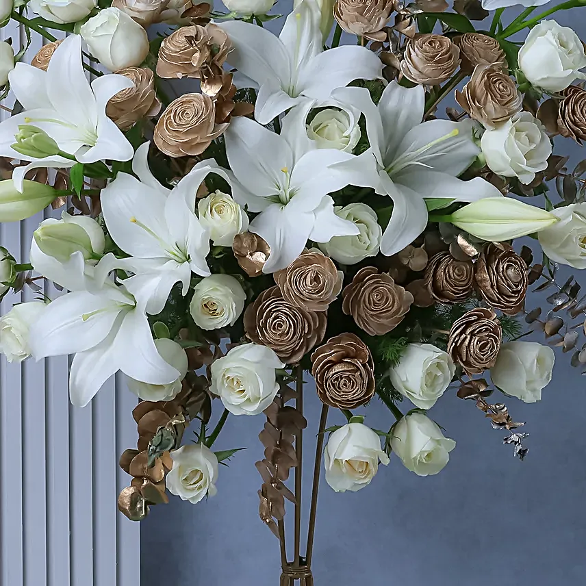Majestic Golden Floral Elegance