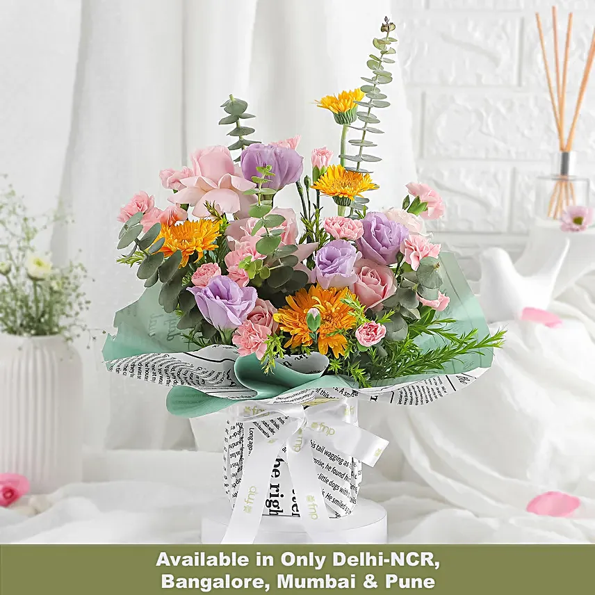 Graceful Eustoma N Carnations
