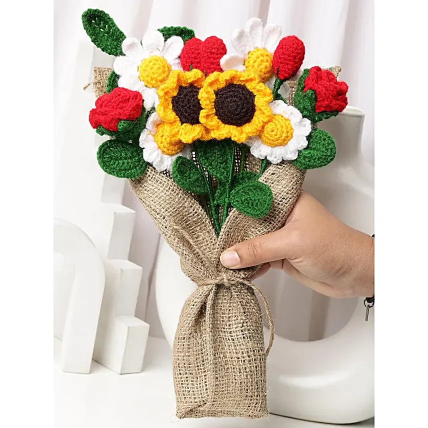 Colourful Crochet Blooms in Jute