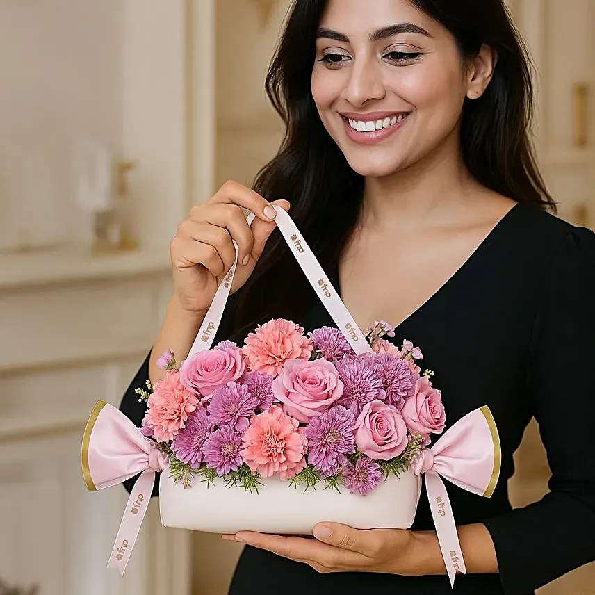 Sweet Mothers Love Rose Arrangement