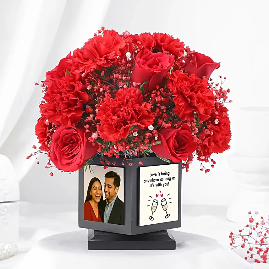 Red Blooms in Photo Pen Stand for Anniversary