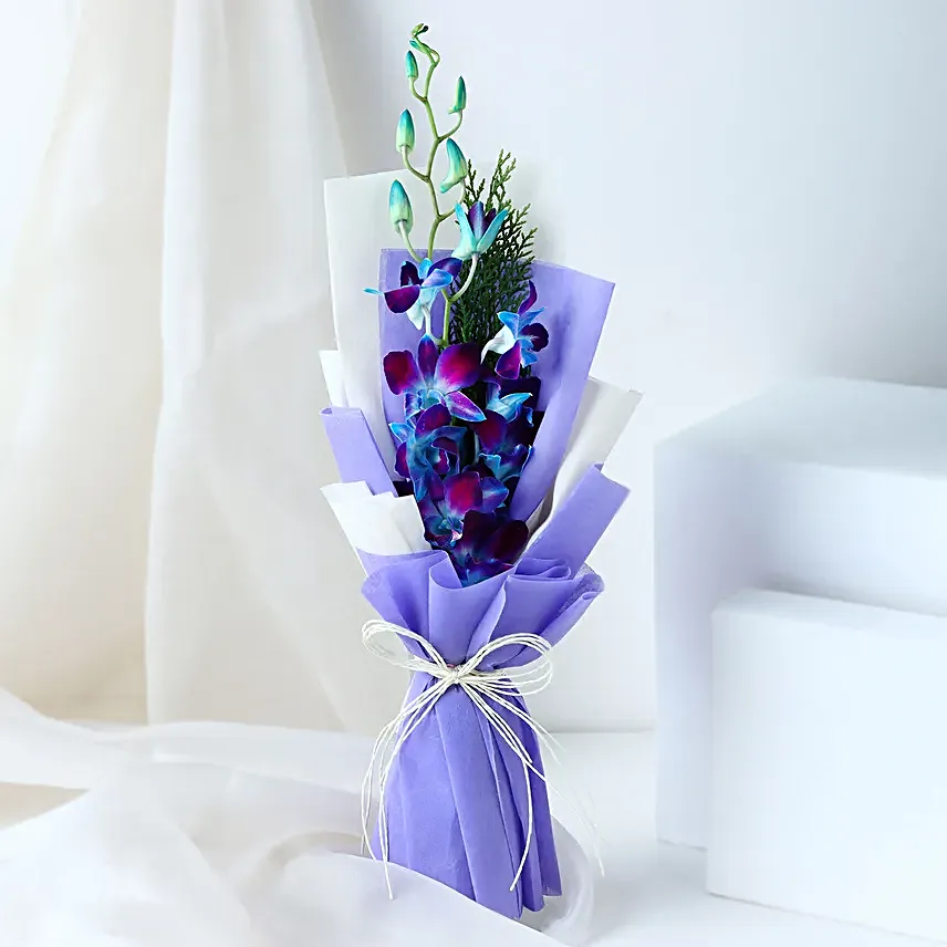 Enchanting Orchid Bouquet N Truffle Cake