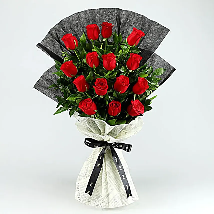 Luxury Red Roses Bouquet N Truffle Cake