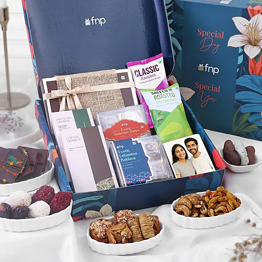 The Signature Choco Date Collection
