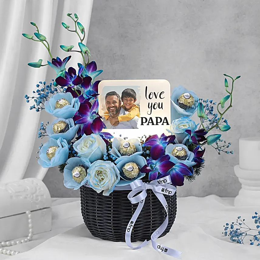 Elegant Gift Hamper with LED Lamp Flowers N Treats