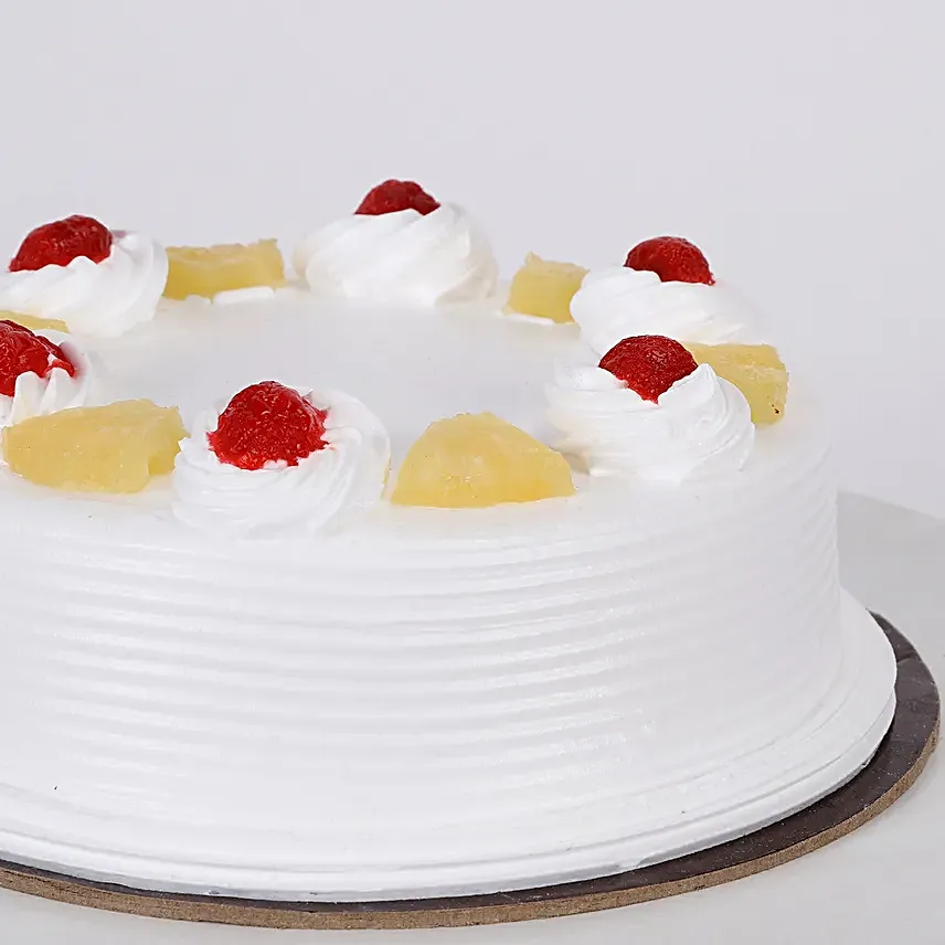 Pineapple Cakes Half kg Eggless