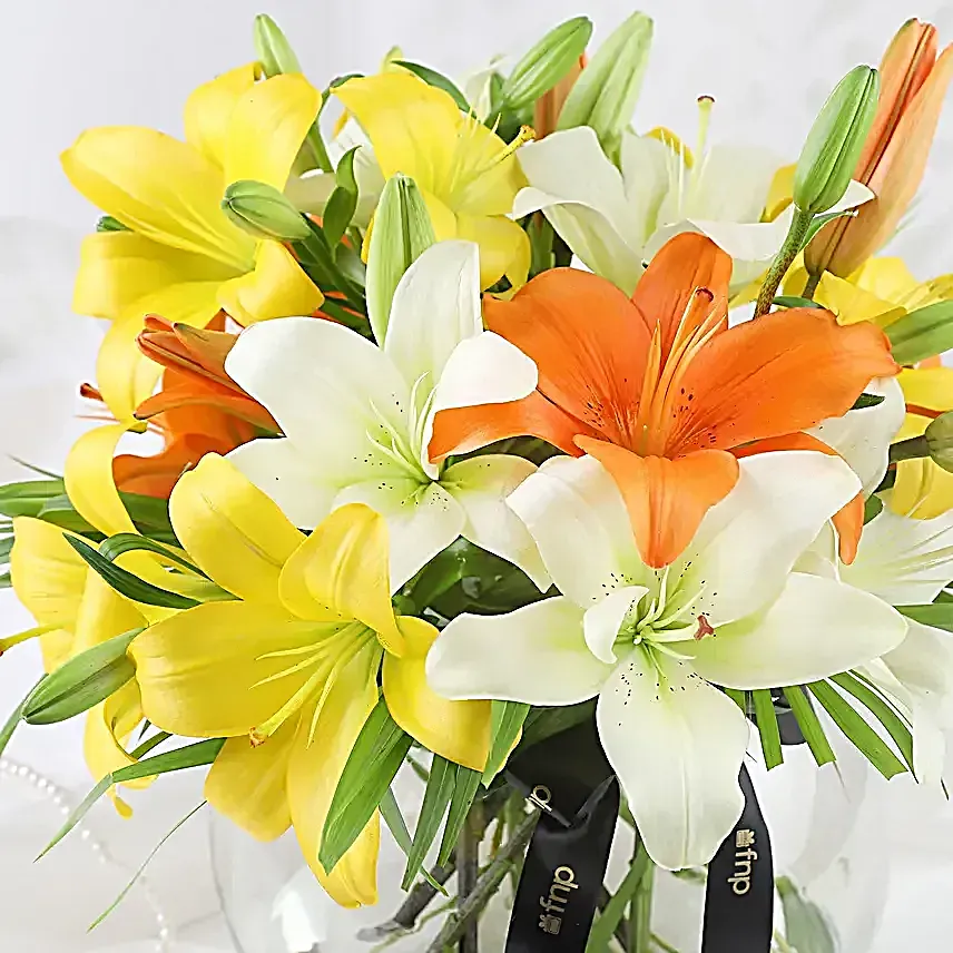 Online Mix Lilies In Fishbowl Vase