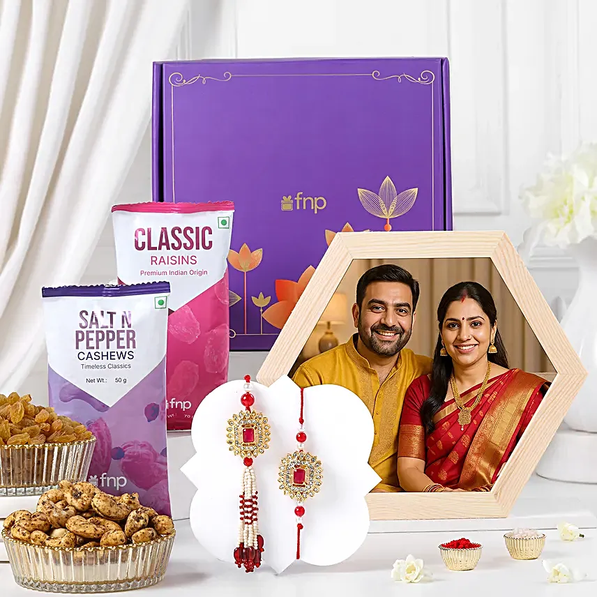 Moments & Munchies Rakhi Combo