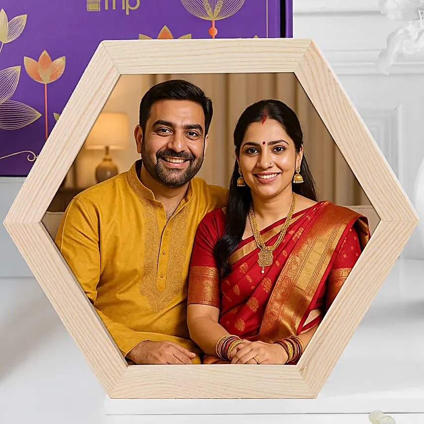Moments & Munchies Rakhi Combo