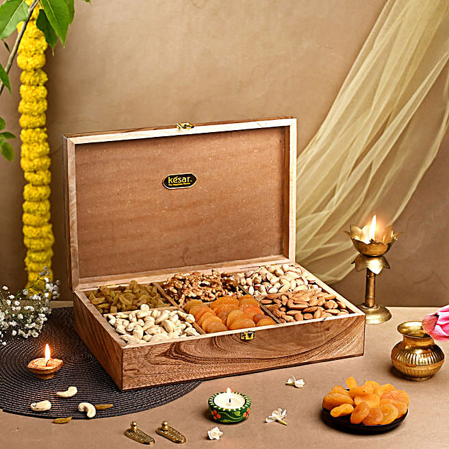 Buy/Send Diwali Premium Nut Gift Box Online- FNP