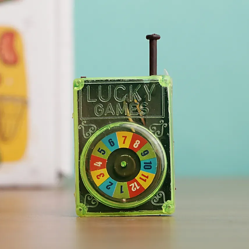 90s Trinkets For 90s Friends Gift Box