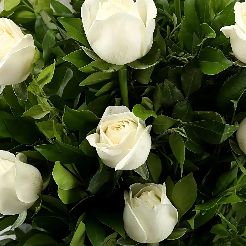 A Cool Breeze Roses Bouquet Truffle Cake