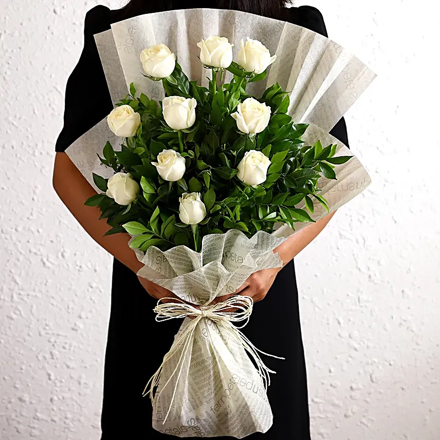 A Cool Breeze Roses Bouquet Truffle Cake