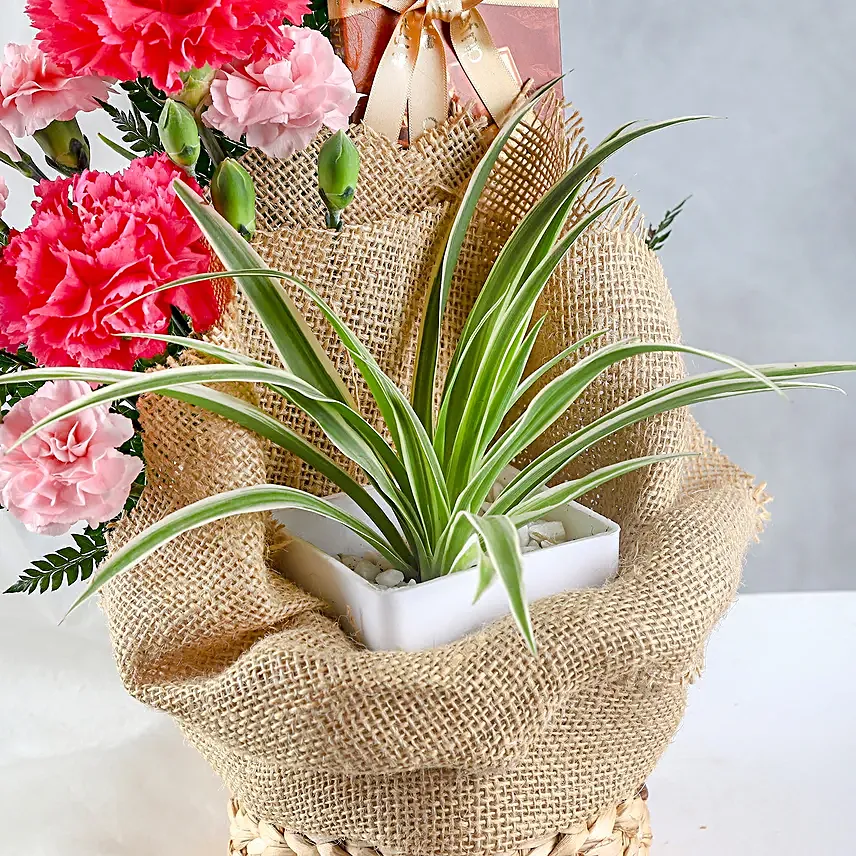 A Mothers Delight Gift Basket