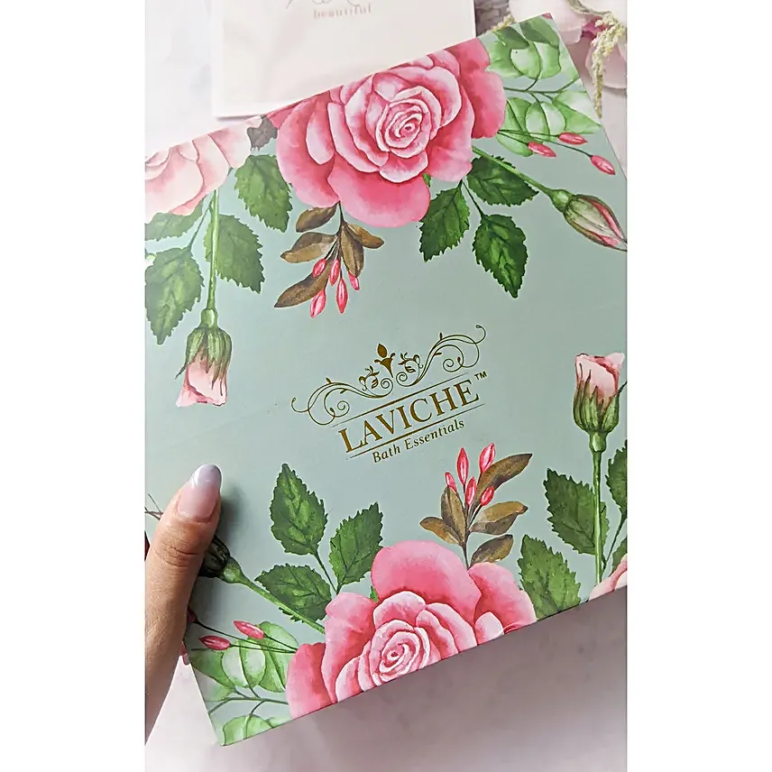 All That She Wants BoxRose