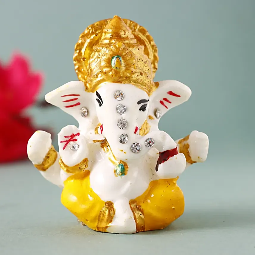 Almonds & Raisins Potlis With 4 Clay Diyas