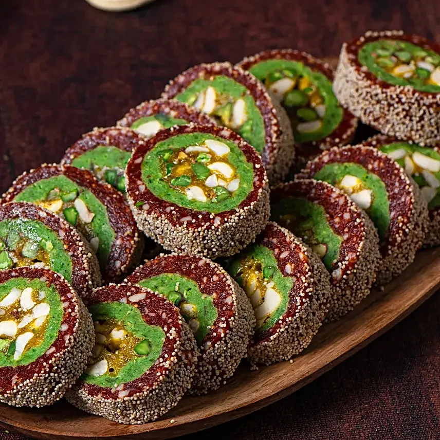 Anjeer Special Pista Roll Festive Box
