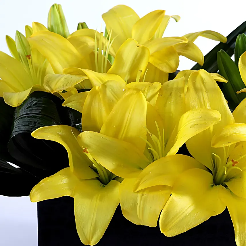 flower arrangement box for her