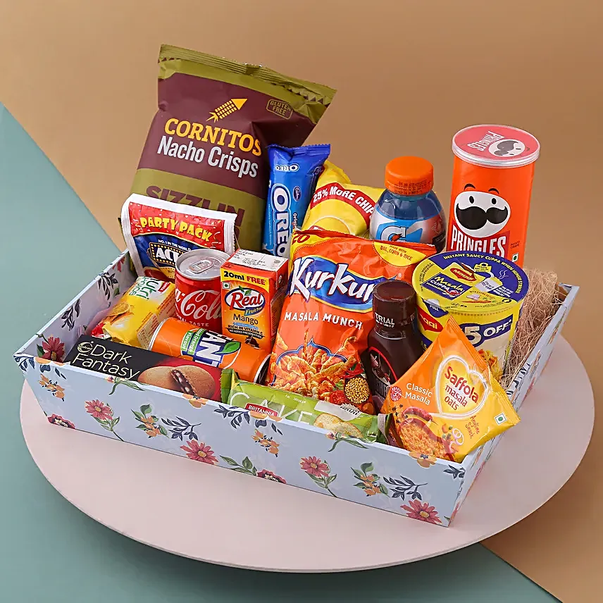 Assorted Treats N Drinks Festive Tray Hamper