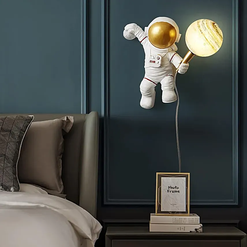 Astronaut Dreams Lamp