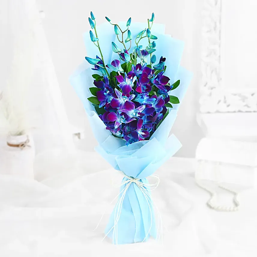 Azure Symphony Bouquet N Bento Cake