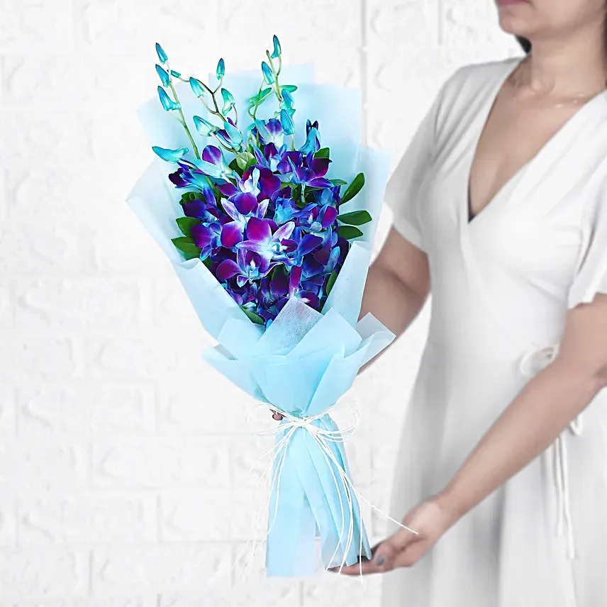 Azure Symphony Bouquet N Bento Cake