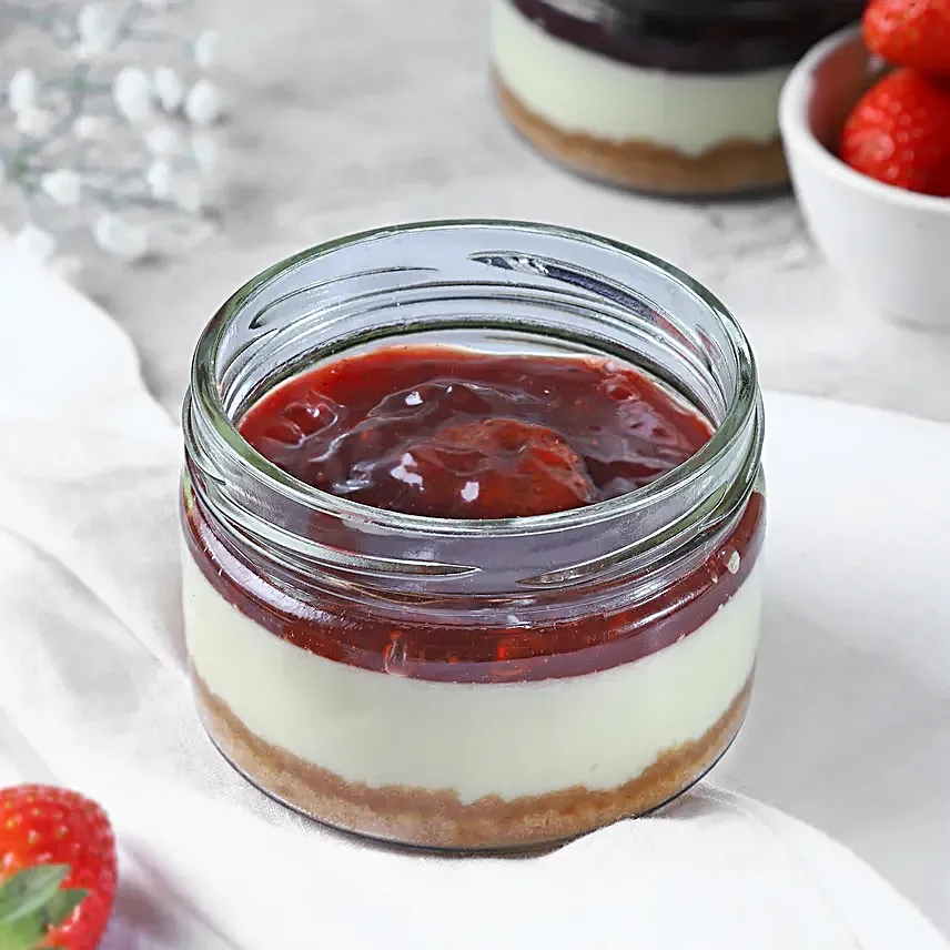 Berry Kissed Jar Cheesecake Fantasy
