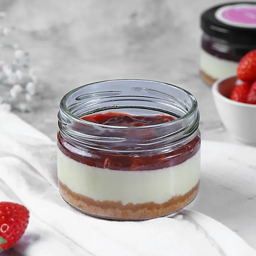 Berry Kissed Jar Cheesecake Fantasy