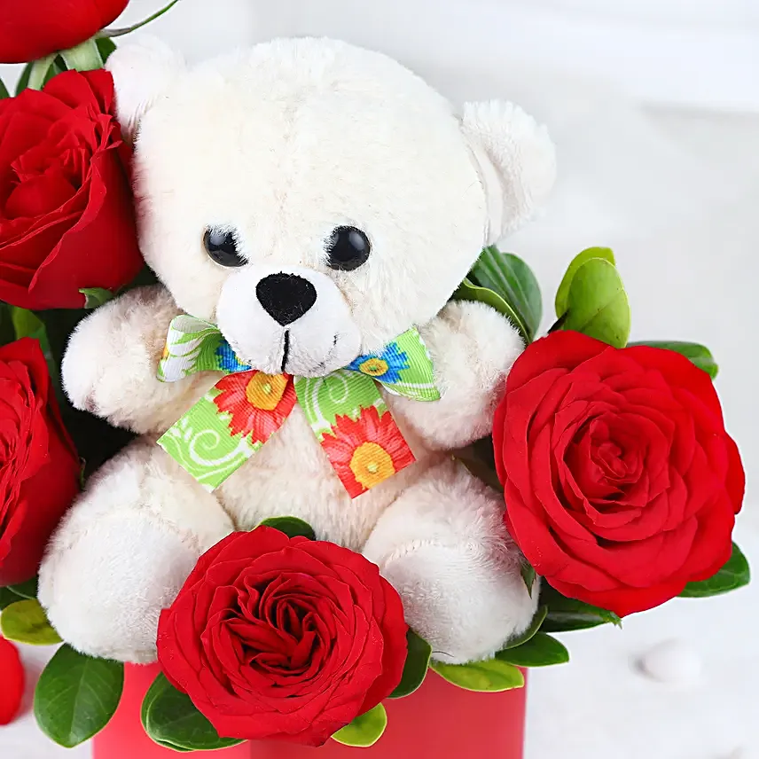 Big Bear Hug Rosey Valentine Vase