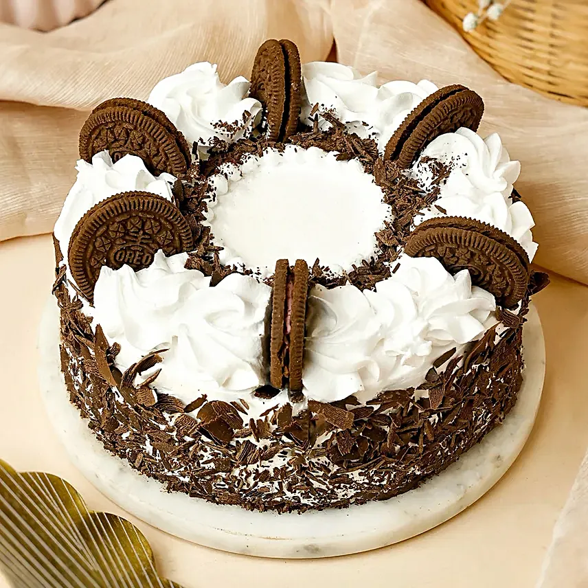 Birthday Special Black Forest Cake Half Kg
