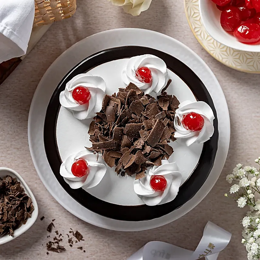 Black Forest Cake Half kg Eggless 
