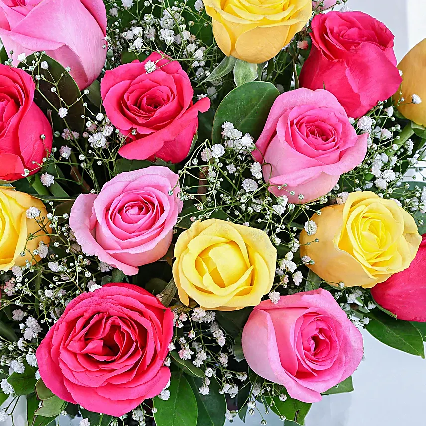 Blissful Mixed Roses Glass Vase Arrangement