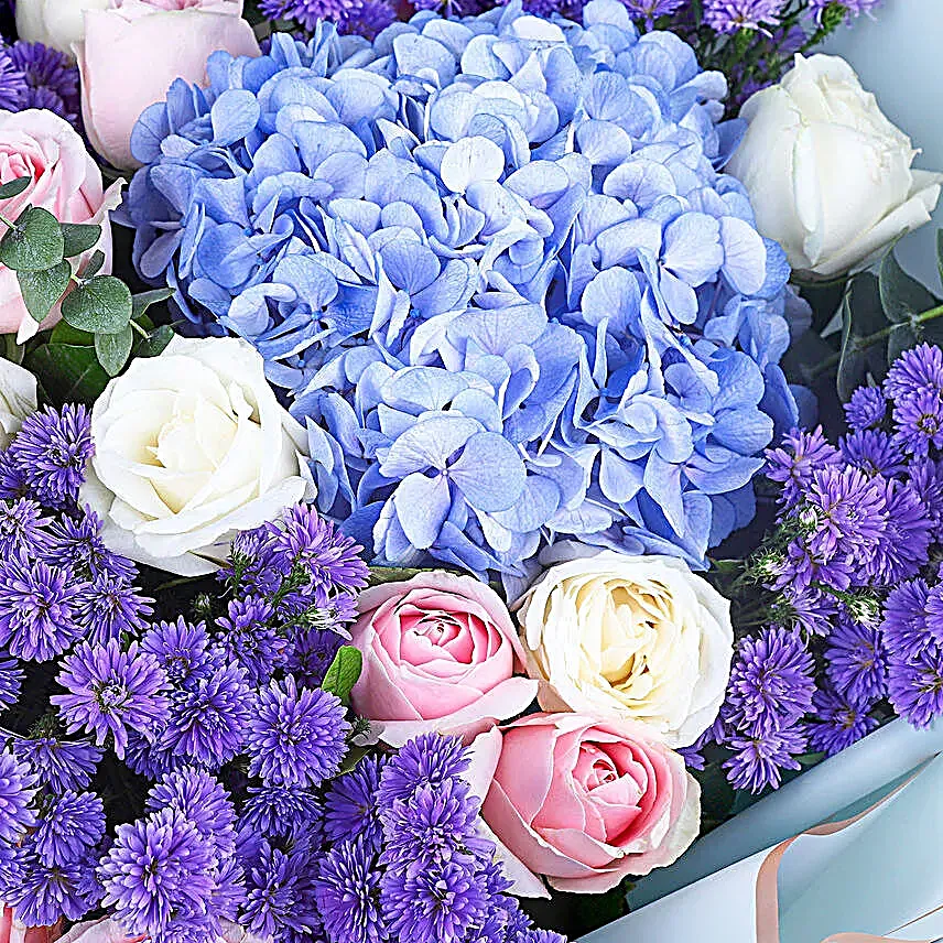 Blooms of Grandeur