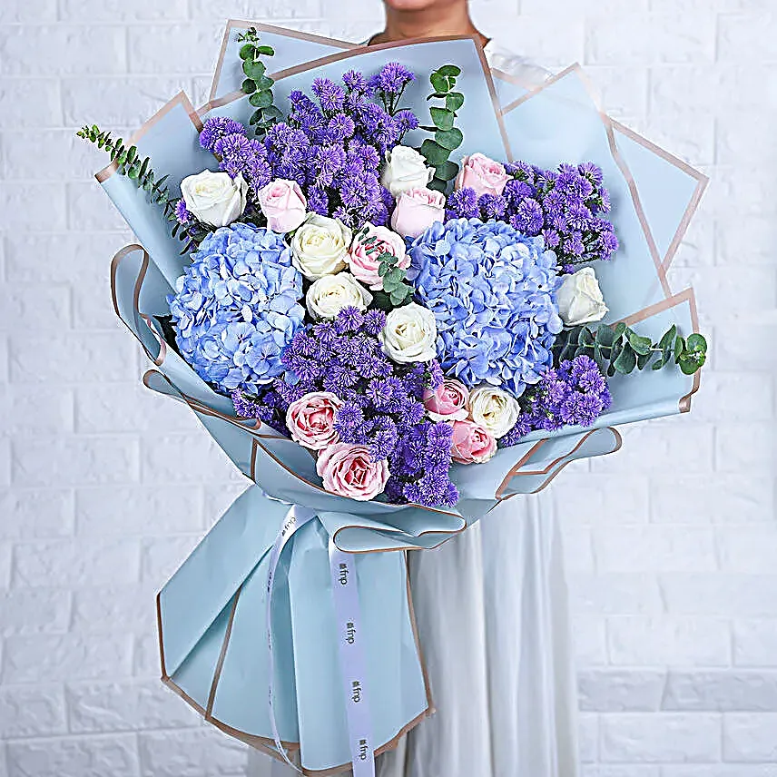 Blooms of Grandeur