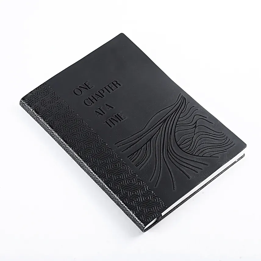 Bold Black Essentials Gift Set