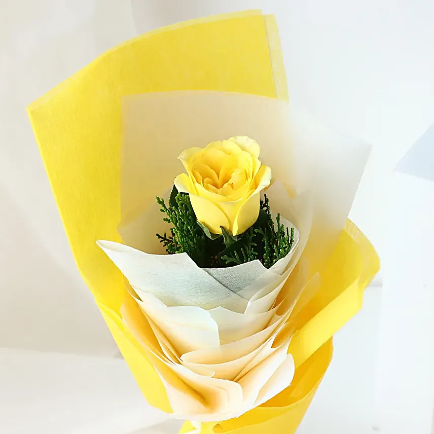 Bright Yellow Rose Bouquet N Chocolate Cake
