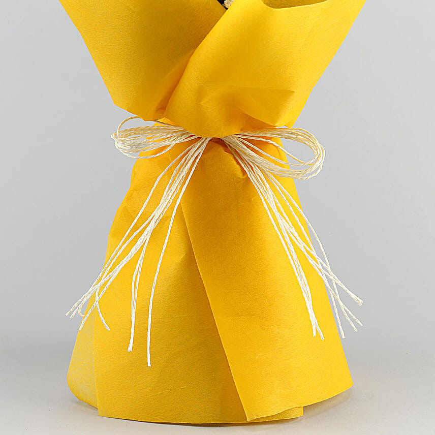 Brighten Up The Day Roses Bouquet Pineapple Cake