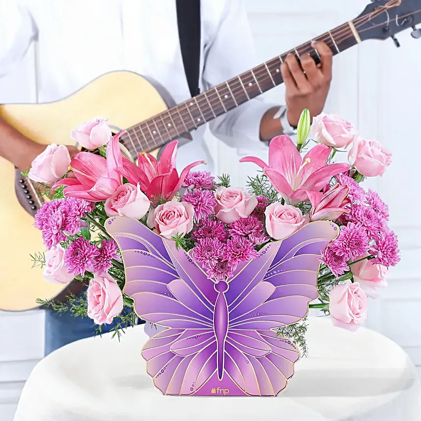 Butterfly Rosy Serenade with a Guitarist 10 15 Mins