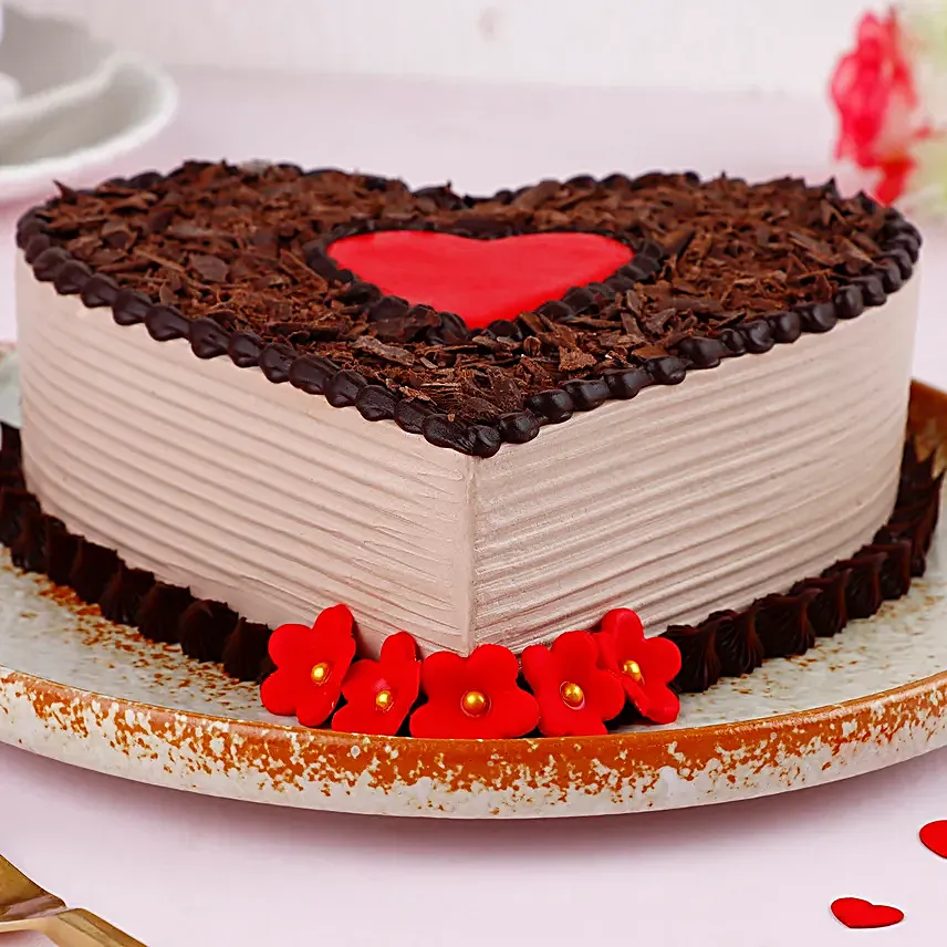 Choco Heart Valentine s Cake Half Kg