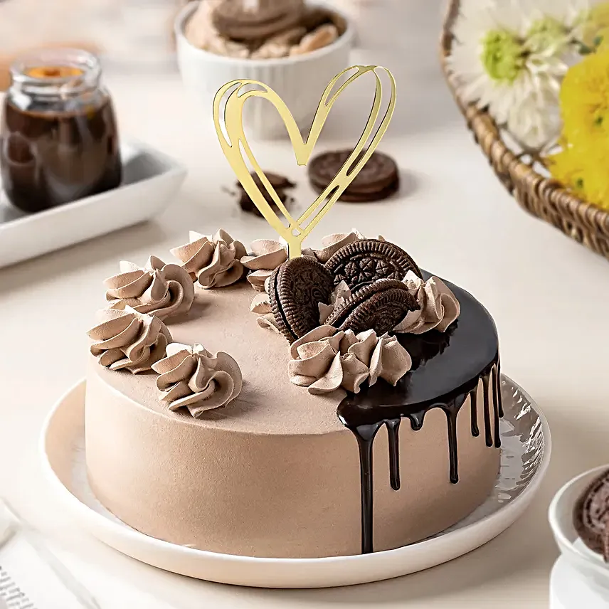 Chocolate Caramel Fudge Cake With Heart Shaped Topper 500Gm