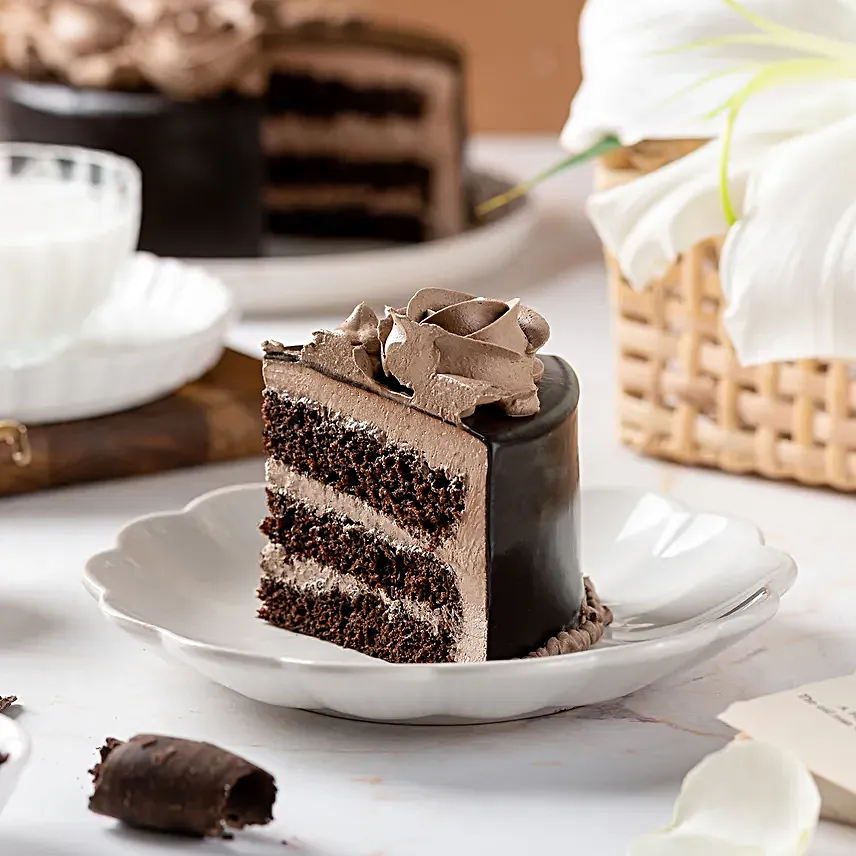 Chocolate Rose Designer Cake Half Kg