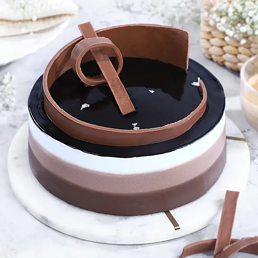 Chocolate Trio Cream Cake Half Kg