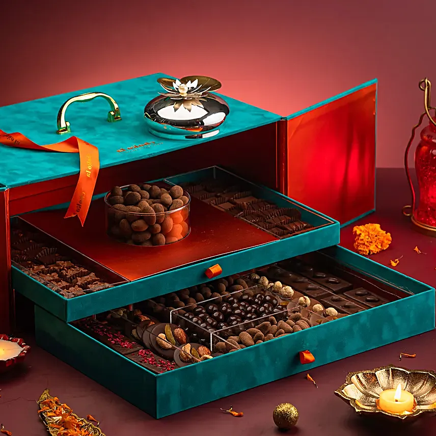Chokola Grandeur Luxury Chocolate Hamper