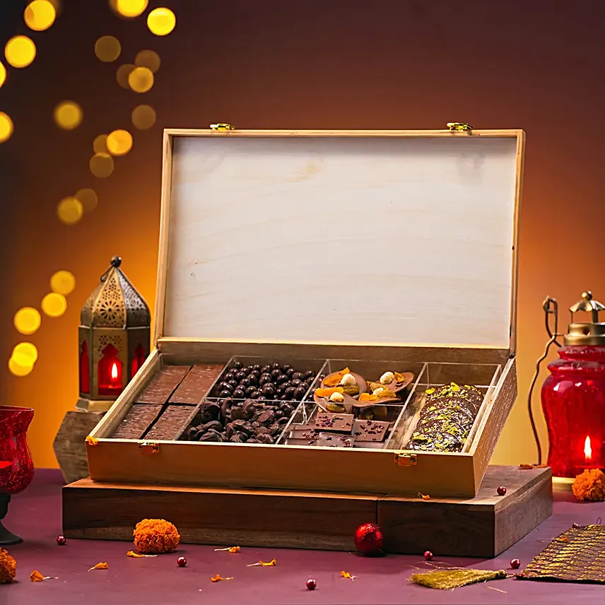 Chokola Treasure Premium Wooden Box Hamper