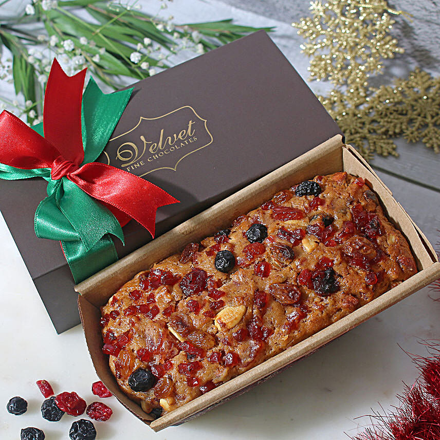 Christmas Fruit & Nut Dry Cake