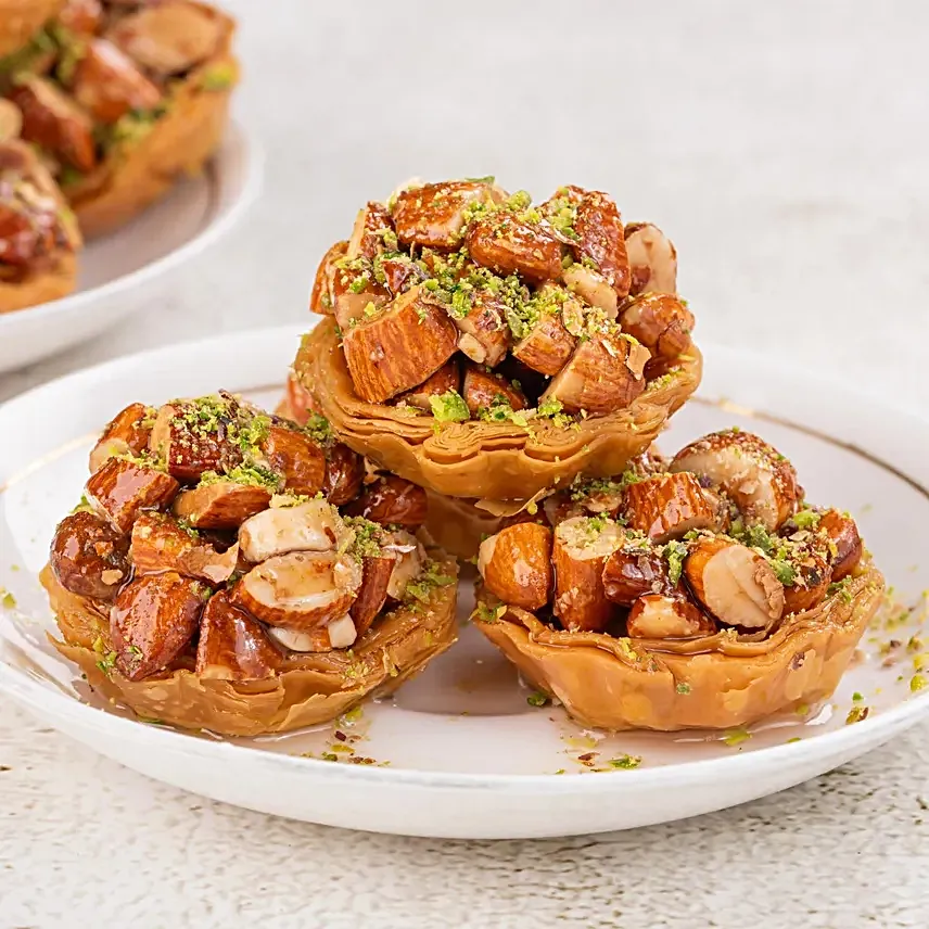 Classic Baklavas N Kunafas Gift Box