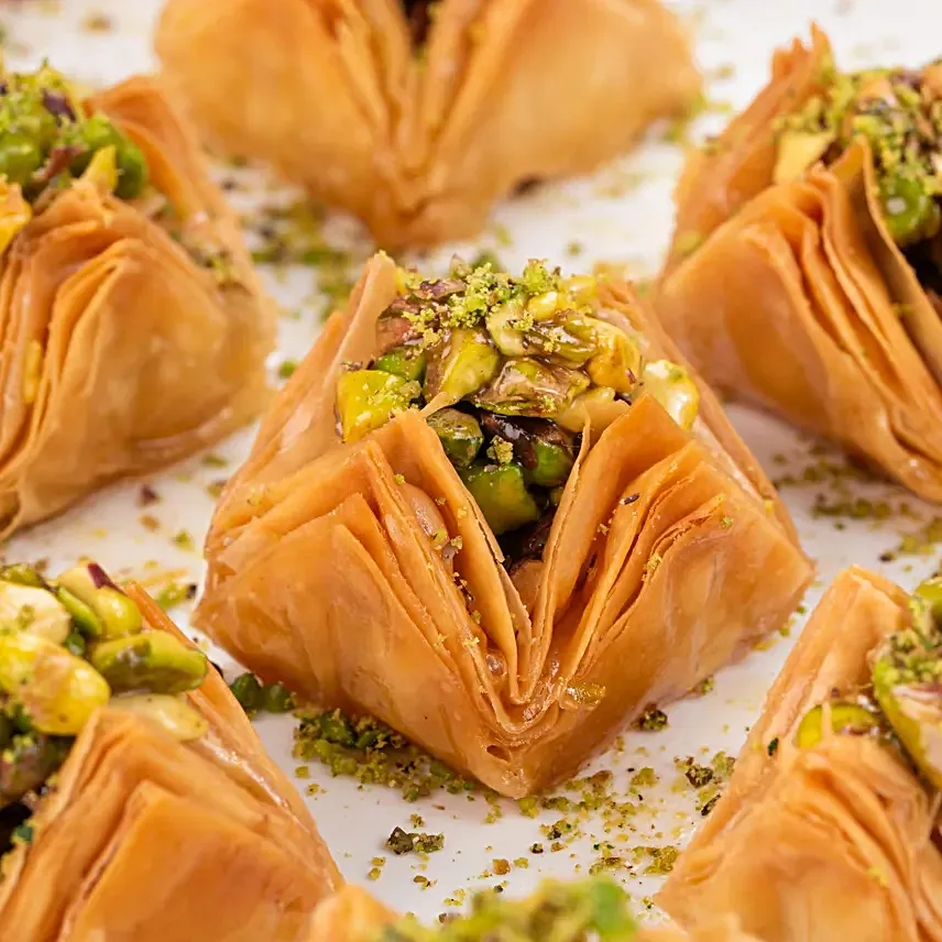 Classic Baklavas N Kunafas Gift Box