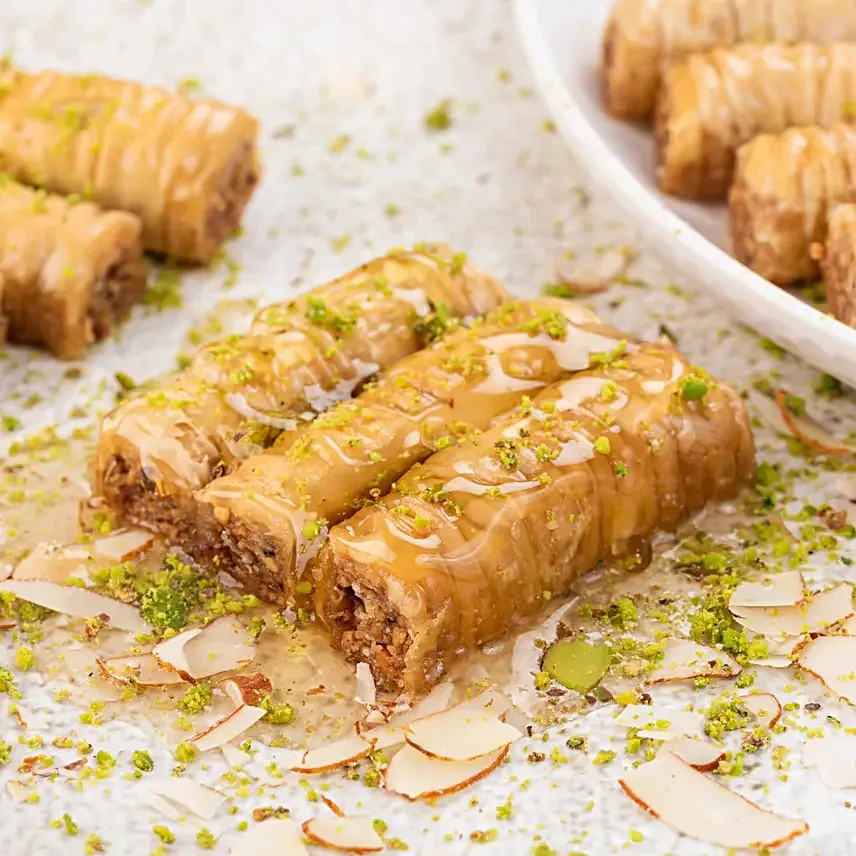 Classic Baklavas N Kunafas Gift Box