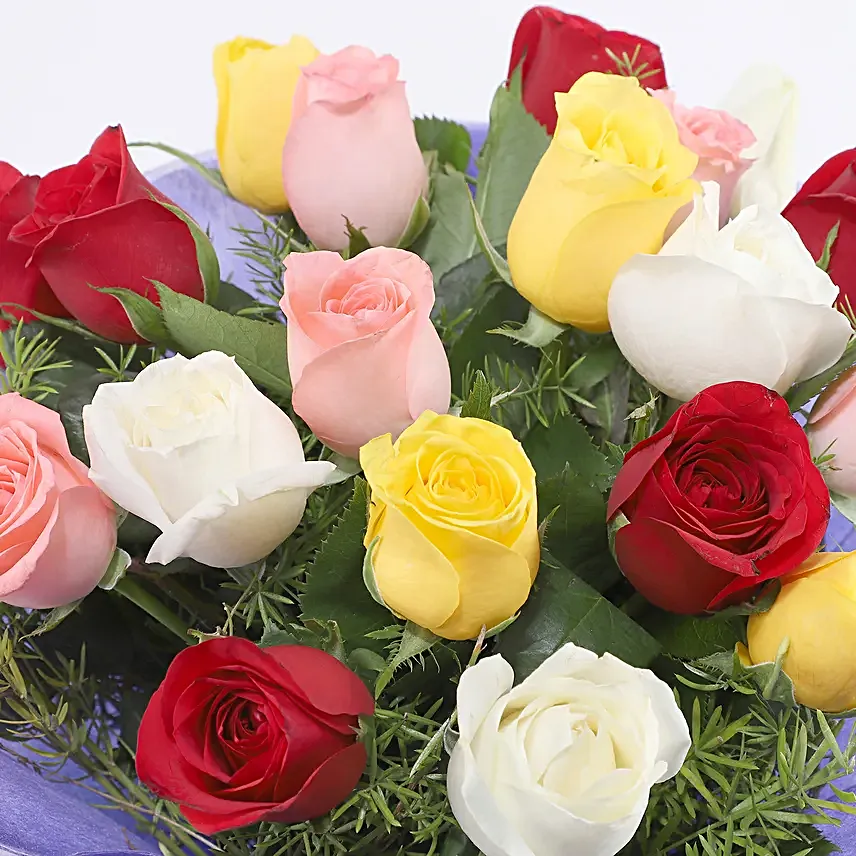 Bouquet of 6 red roses, 4 yellow roses, 5 white roses and 5 pink roses