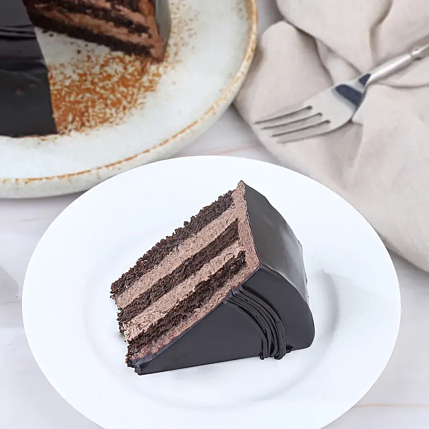 Creamy Chocolate Dream Cake Half Kg